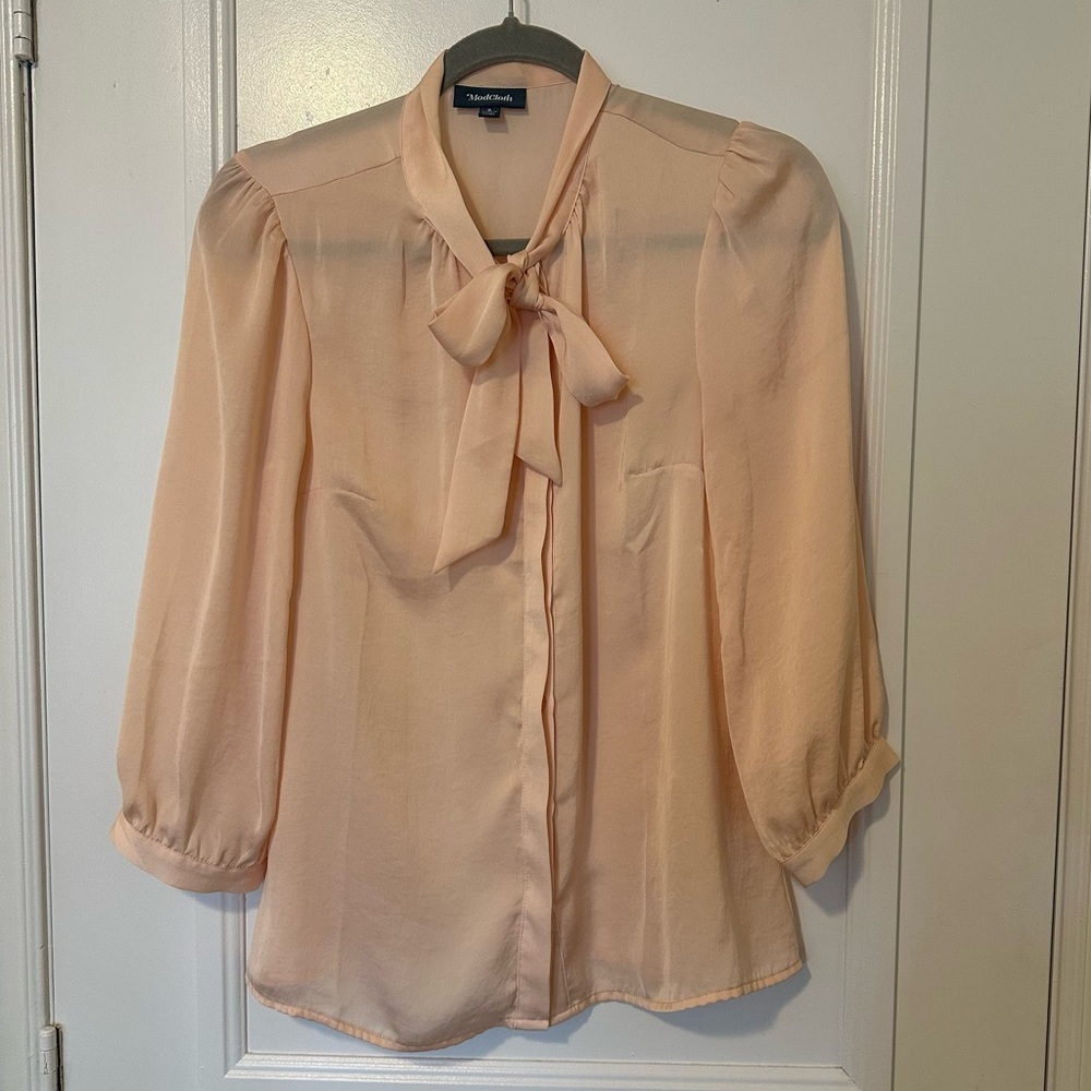 Modcloth bowtie pink blouse size small